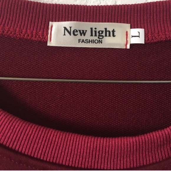 • Schrute Farms Crew Neck • - Picture 7 of 8